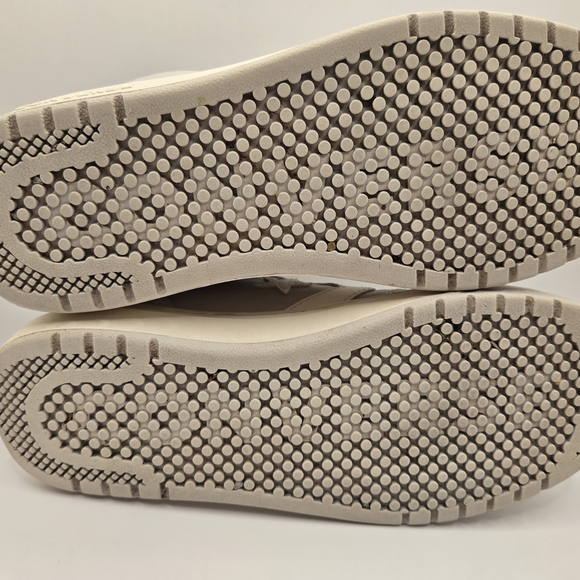 Converse Pro Blaze Classic low-top sneaker in a light gray/pale putty. Mens 7 - Picture 6 of 7